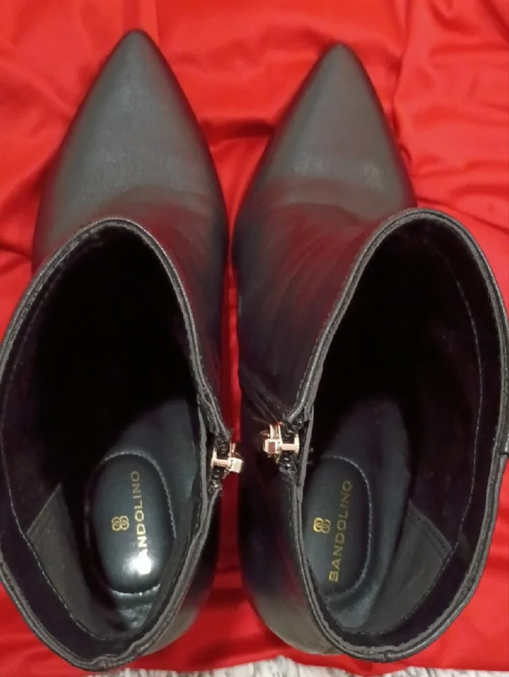 Bandolino sleek pointed